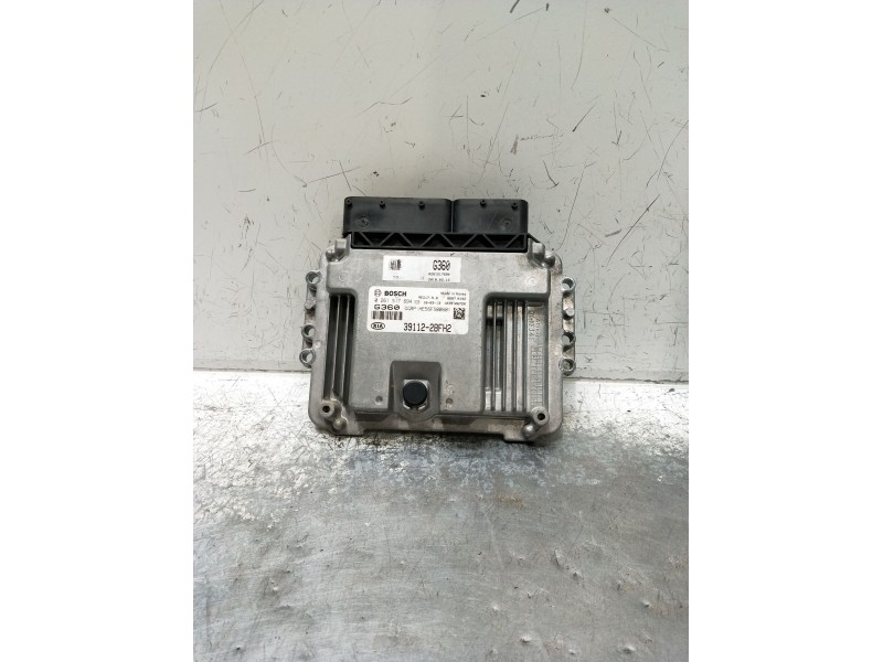 Recambio de centralita motor uce para kia carens ( ) referencia OEM IAM 8261S17694 391122BFH2 HE56FS00601