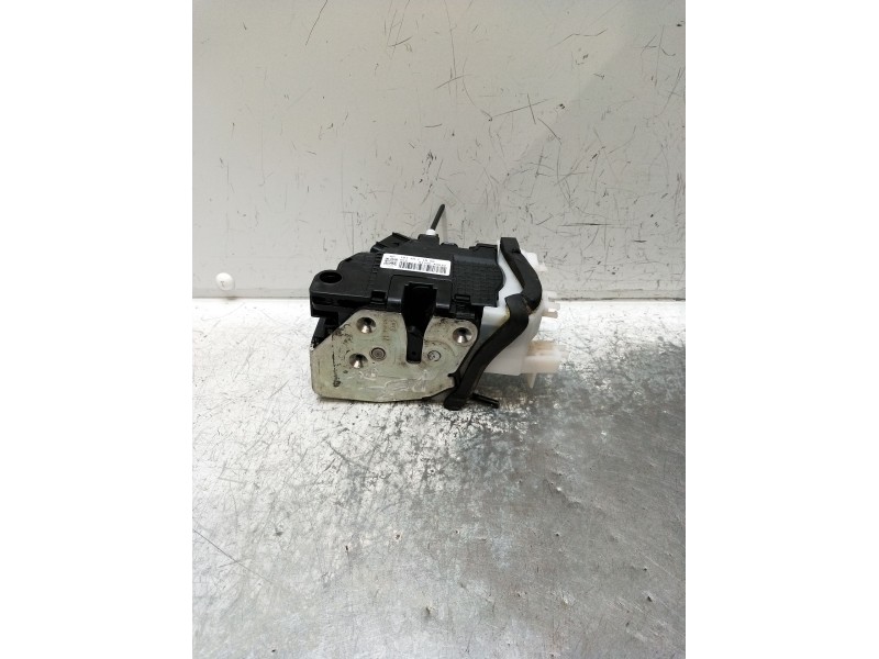 Recambio de motor cierre centralizado delantero derecho para kia carens ( ) referencia OEM IAM 81320A4010 5P 