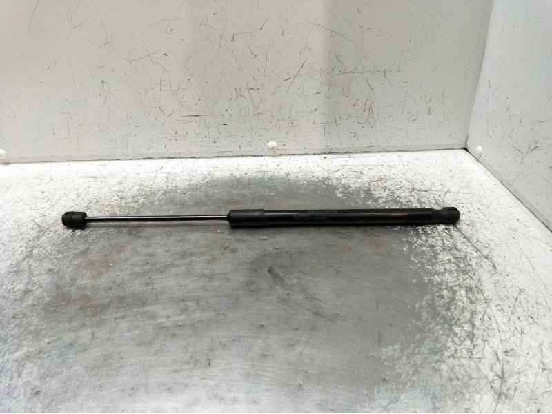 Recambio de amortiguadores capo para kia carens ( ) referencia OEM IAM 81770A4001 6493830530N 