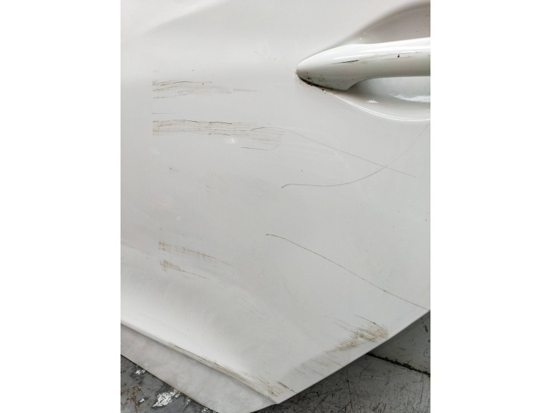 Recambio de puerta trasera izquierda para hyundai ix35 referencia OEM IAM  VER FOTOS 5P PUERTA RALLADA