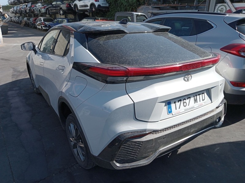 toyota c-hr (_x1_) del año 2024