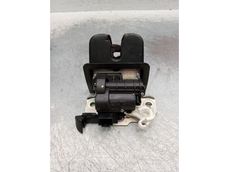 Recambio de motor cierre centralizado porton para volkswagen touran (5t1) 1.6 tdi referencia OEM IAM 5TA827505C  221256