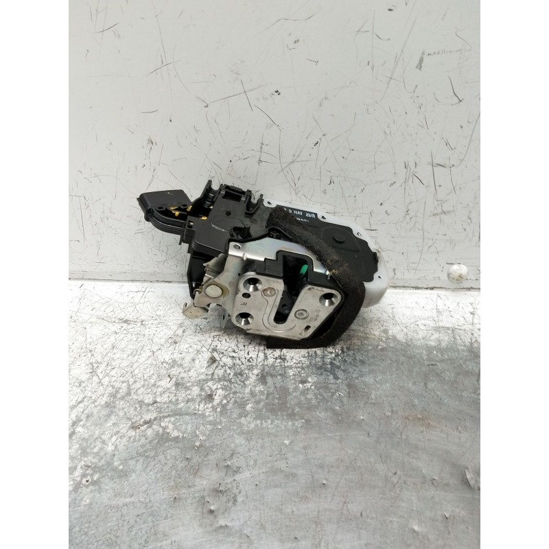 Recambio de motor cierre centralizado trasero derecho para nissan leaf (ze1) electric referencia OEM IAM A3NS0NN Y2614510 5P M95
