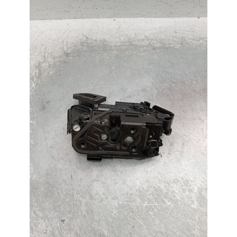 Recambio de motor cierre centralizado trasero izquierdo para volkswagen touran (5t1) 1.6 tdi referencia OEM IAM  5P 