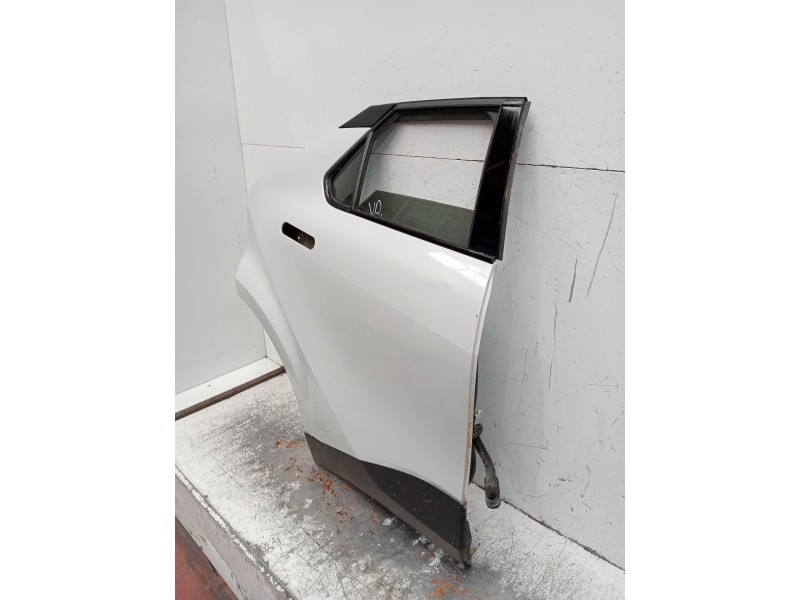 Recambio de puerta trasera derecha para toyota c-hr (_x1_) 2.0 hybrid (maxh10) referencia OEM IAM  5P 