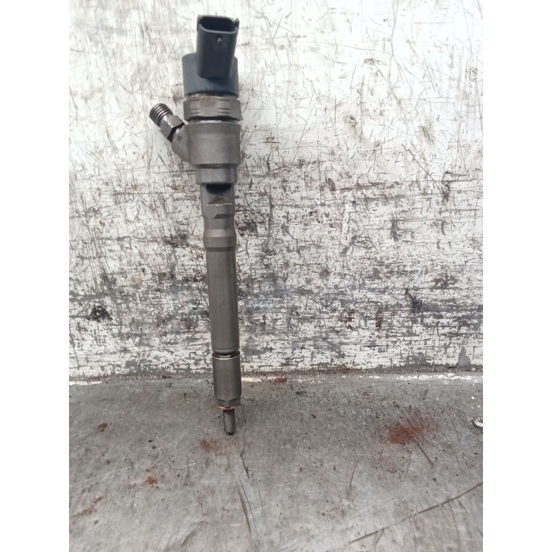Recambio de inyector para kia sportage ii (je_, km_) 2.0 crdi referencia OEM IAM 3380027900 0445110126 BOSCH