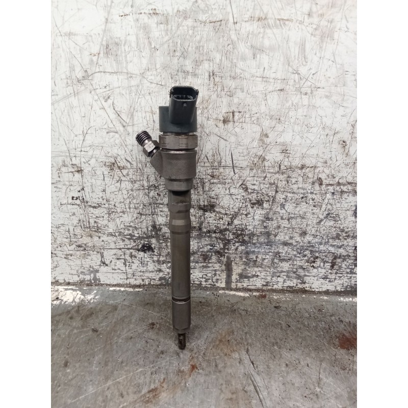 Recambio de inyector para kia sportage ii (je_, km_) 2.0 crdi referencia OEM IAM 3380027900 0445110126 BOSCH