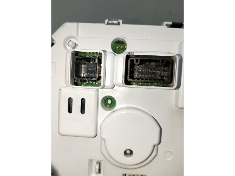 Recambio de cuadro instrumentos para nissan leaf (ze1) electric referencia OEM IAM 992811SN0 248105SH2A NM0013121