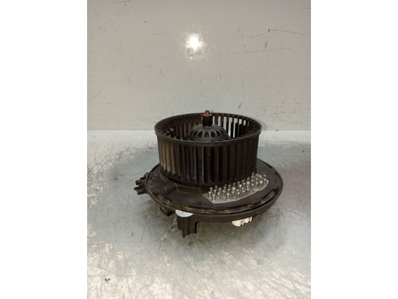 Recambio de motor calefaccion para volkswagen touran (5t1) 1.6 tdi referencia OEM IAM 3Q1819021 0130115578 