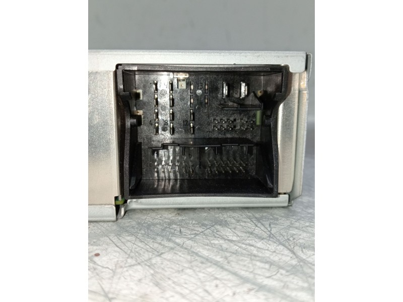 Recambio de sistema navegacion gps para volkswagen touran (5t1) 1.6 tdi referencia OEM IAM 3Q0035846  