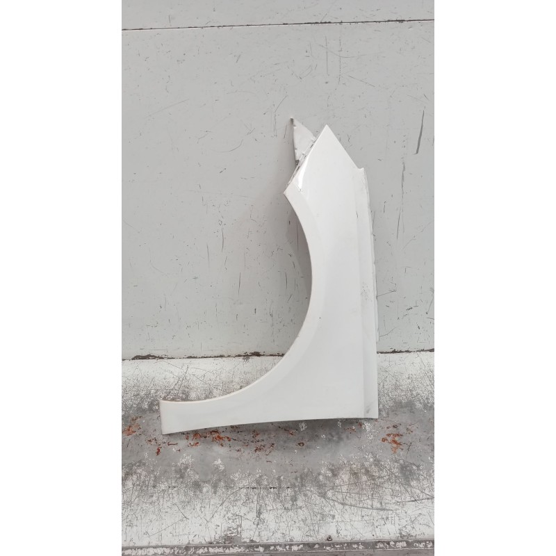 Recambio de aleta delantera izquierda para peugeot 308 sw ii (lc_, lj_, lr_, lx_, l4_) 1.5 bluehdi 130 referencia OEM IAM   