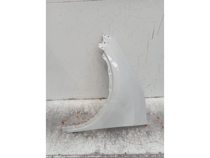 Recambio de aleta delantera izquierda para toyota c-hr (_x1_) 2.0 hybrid (maxh10) referencia OEM IAM   