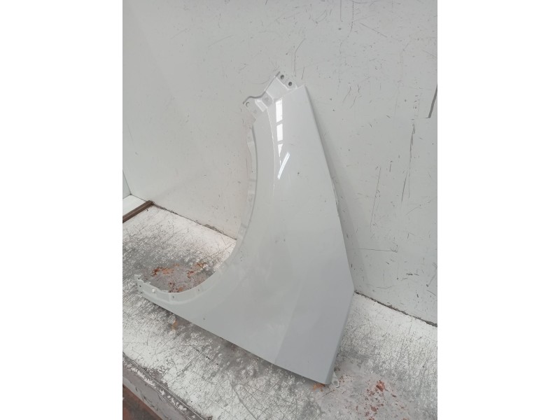 Recambio de aleta delantera izquierda para toyota c-hr (_x1_) 2.0 hybrid (maxh10) referencia OEM IAM   