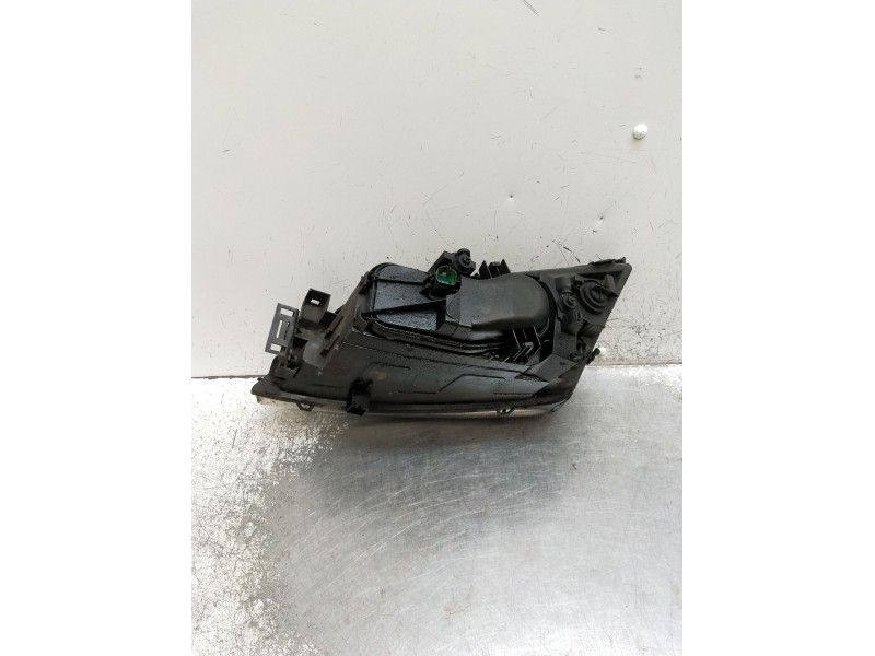Recambio de faro derecho para ford mondeo iii (b5y) 2.0 tdci referencia OEM IAM 0301174204  
