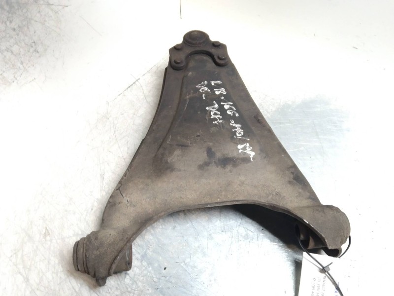 Recambio de brazo suspension inferior delantero derecho para renault 18 gtl referencia OEM IAM   