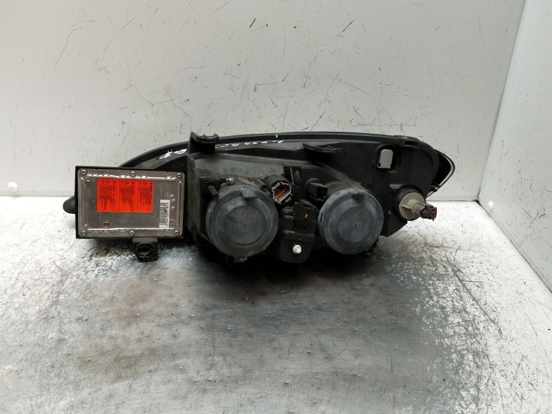 Recambio de faro derecho para nissan primera hatchback (p11) 1.8 16v referencia OEM IAM 89006449 260109F611 xenon