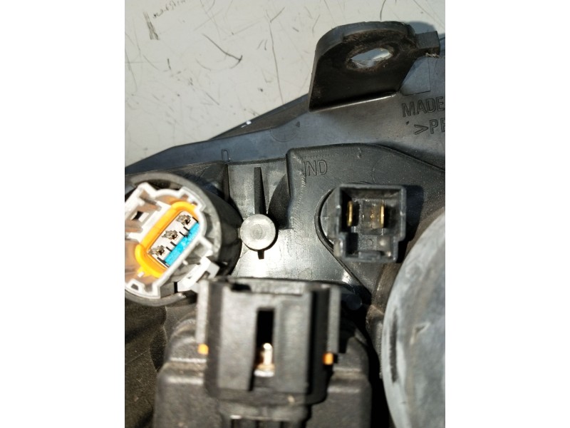 Recambio de faro derecho para nissan primera hatchback (p11) 1.8 16v referencia OEM IAM 89006449 260109F611 xenon