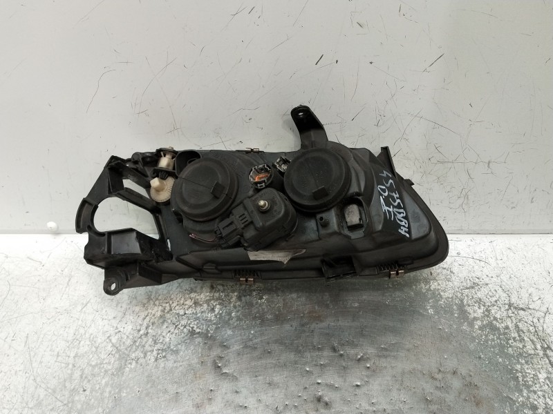 Recambio de faro izquierdo para nissan almera ii (n16) 2.2 di referencia OEM IAM 89003331 26060BN011 