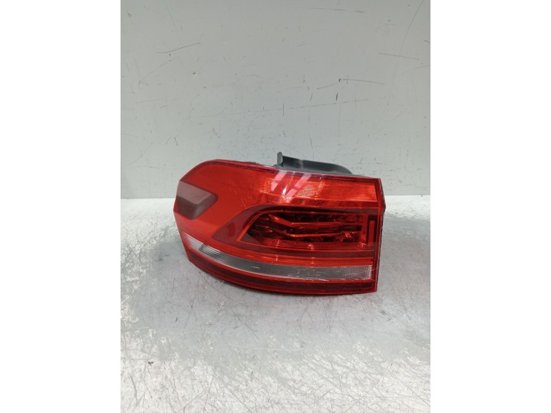 Recambio de piloto trasero izquierdo para volkswagen touran (5t1) 1.6 tdi referencia OEM IAM   