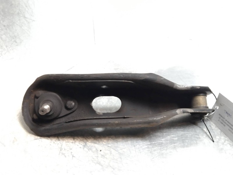 Recambio de brazo suspension inferior delantero derecho para renault 18 gtl referencia OEM IAM   