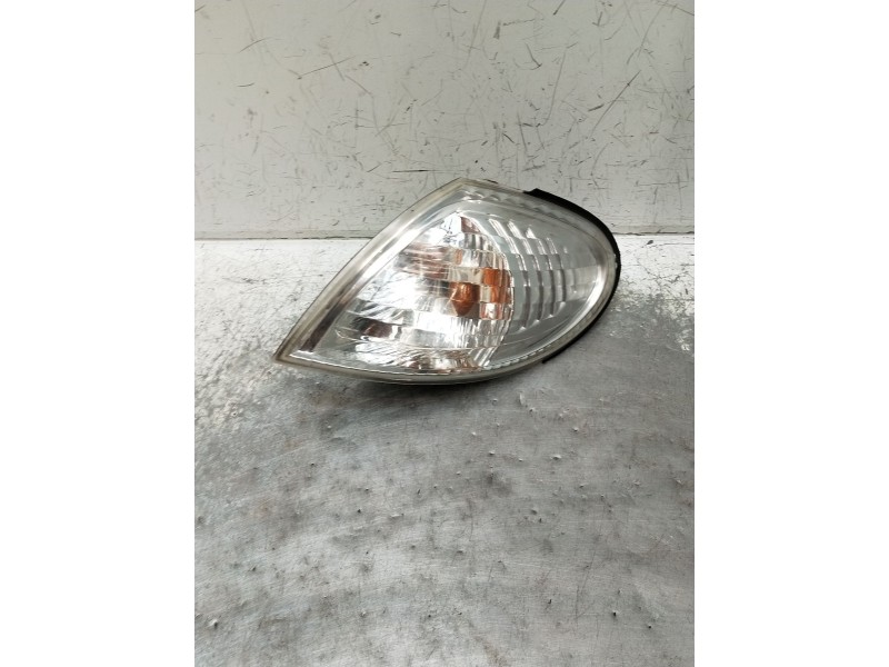 Recambio de piloto delantero izquierdo para nissan almera ii (n16) 2.2 di referencia OEM IAM 89004843  