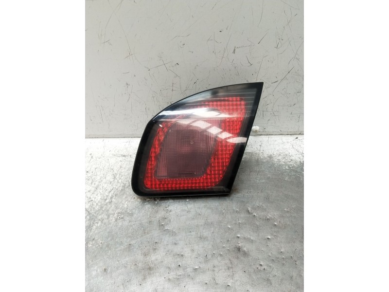 Recambio de piloto trasero derecho interior para nissan primera hatchback (p11) 1.8 16v referencia OEM IAM 89020317 265509F610 