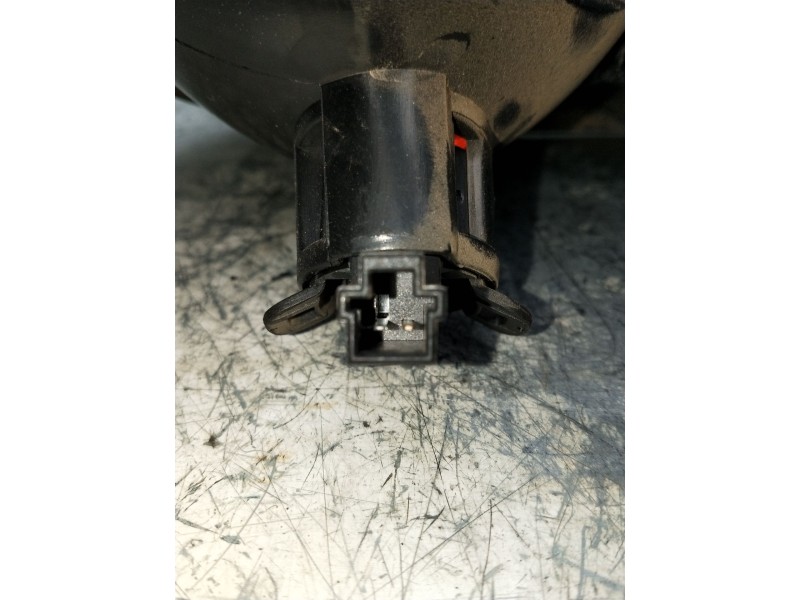 Recambio de piloto trasero izquierdo interior para nissan primera hatchback (p11) 1.8 16v referencia OEM IAM 89020318 265559F610