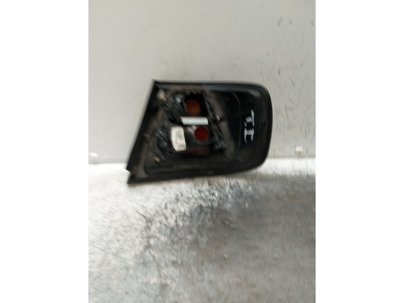 Recambio de piloto trasero izquierdo para nissan primera hatchback (p11) 1.8 16v referencia OEM IAM 89026085 265559F605 