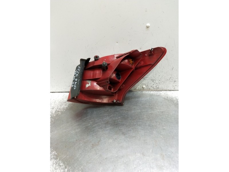 Recambio de piloto trasero izquierdo para peugeot 407 sw (6e_, 6d_) 2.0 hdi 135 referencia OEM IAM   