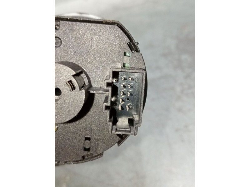 Recambio de mando luces para volkswagen touran (5t1) 1.6 tdi referencia OEM IAM 5G0941431BD 01564313 