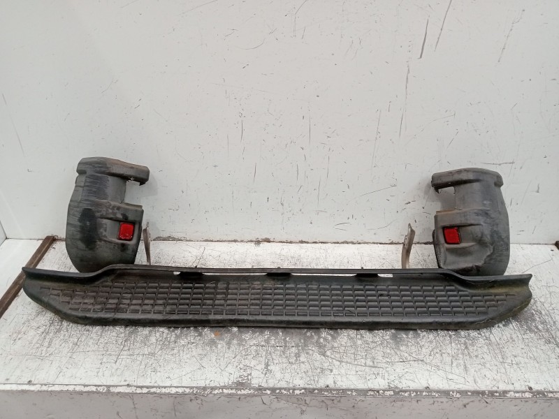 Recambio de paragolpes trasero para iveco daily v furgoneta 29s13, 29l13, 35c13, 35s13, 40c13, 40s13 referencia OEM IAM   