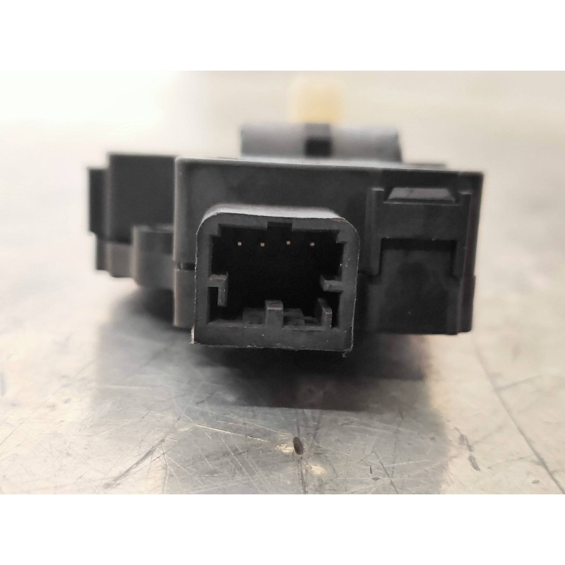 Recambio de motor apertura trampillas climatizador para audi a4 ber. (b8) 2.0 16v tdi referencia OEM IAM K9749005  