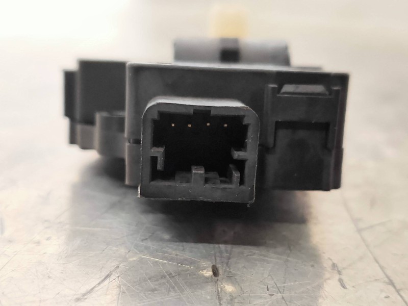 Recambio de motor apertura trampillas climatizador para audi a4 ber. (b8) 2.0 16v tdi referencia OEM IAM K9749005  