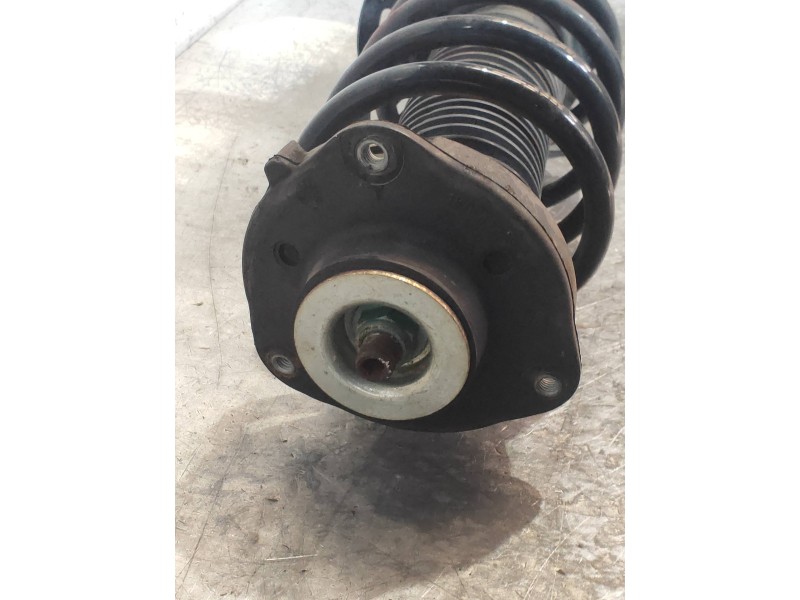 Recambio de amortiguador delantero izquierdo para seat leon (1p1) comfort limited referencia OEM IAM 1T0413031HE  