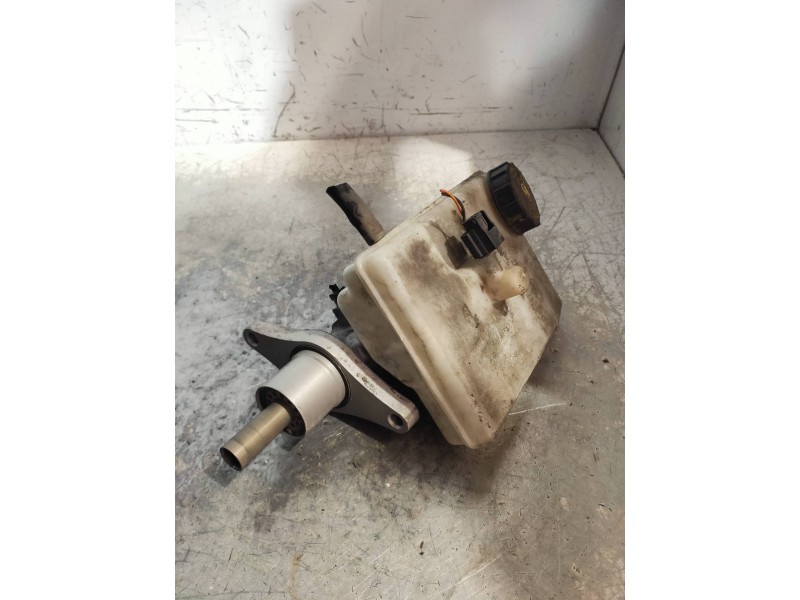 Recambio de bomba freno para renault master kombi l1h1 3,0t referencia OEM IAM   
