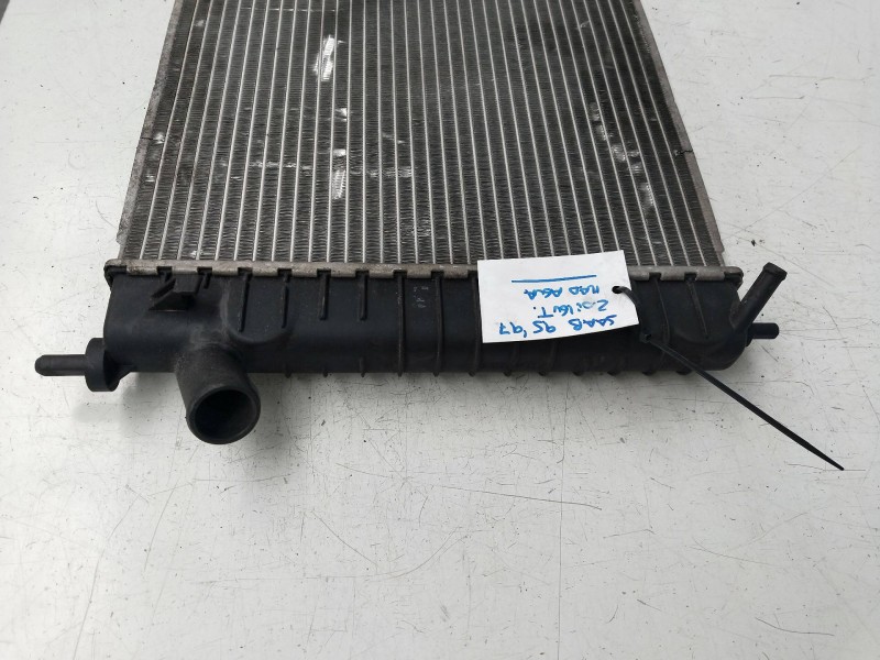 Recambio de radiador agua para saab 9-5 sedán 2.0 cat referencia OEM IAM 52466797 4575700 