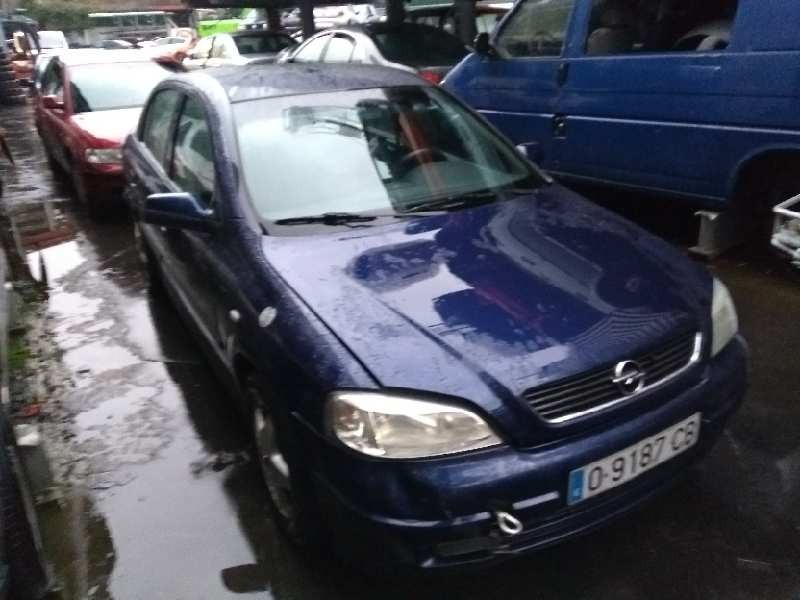 opel astra g berlina del año 1999