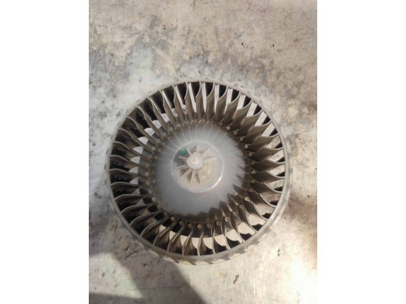 Recambio de motor calefaccion para chevrolet aveo berlina hatchback lt referencia OEM IAM 52440503  