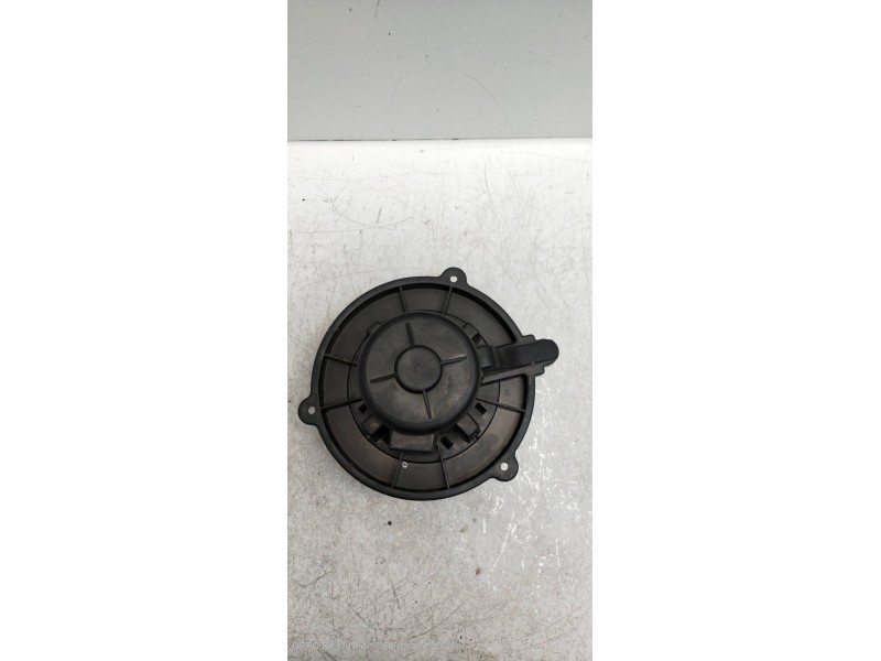 Recambio de motor calefaccion para kia rio ipanema berlina referencia OEM IAM   