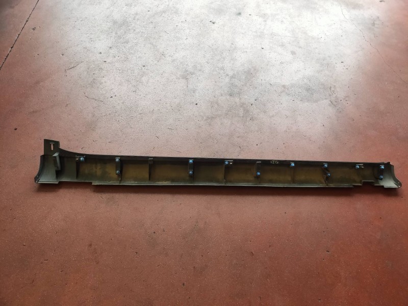 Recambio de faldon lateral para citroën c4 cactus feel referencia OEM IAM   IZQUIERDO