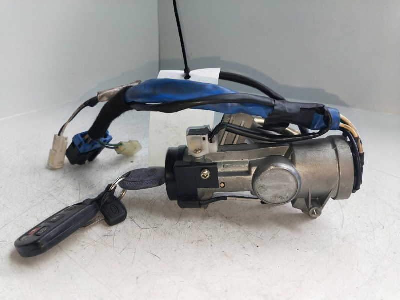 Recambio de conmutador de arranque para kia carnival ii 2.9 crdi lx referencia OEM IAM 47361B  
