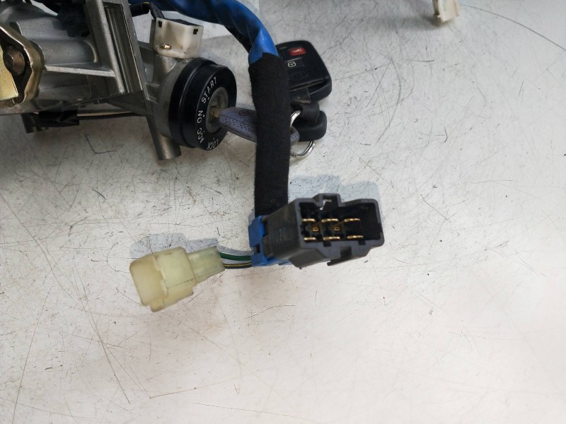 Recambio de conmutador de arranque para kia carnival ii 2.9 crdi lx referencia OEM IAM 47361B  