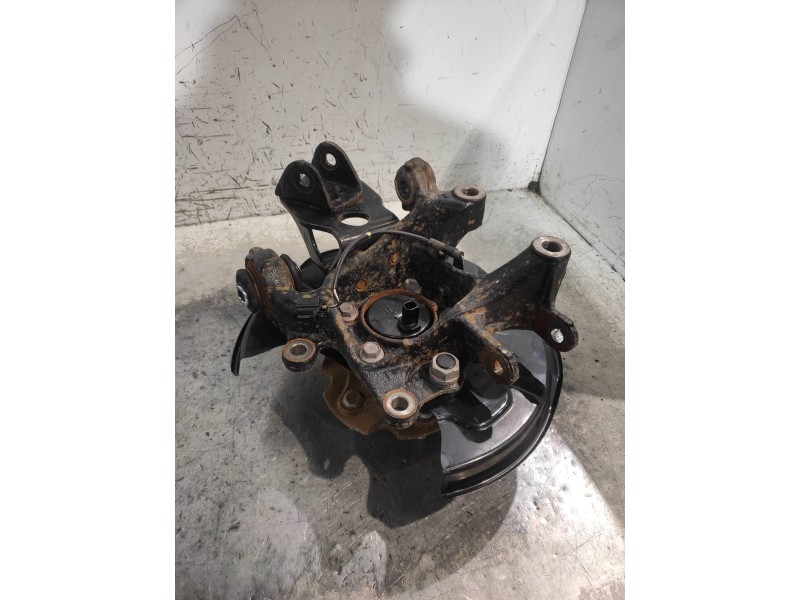 Recambio de mangueta trasera derecha para lexus nx 300h 2wd referencia OEM IAM   