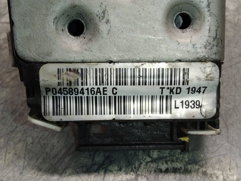 Recambio de motor cierre centralizado delantero derecho para dodge caliber s referencia OEM IAM P04589416AE  5P