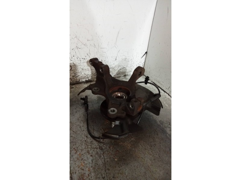 Recambio de mangueta delantera derecha para ford transit courier trend referencia OEM IAM   