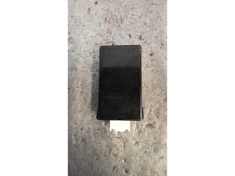 Recambio de modulo electronico para mazda cx-7 (er) active referencia OEM IAM EH64675DZ  