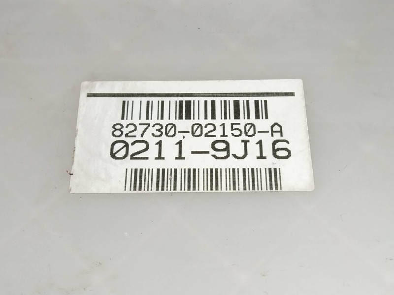 Recambio de caja reles / fusibles para toyota auris luna referencia OEM IAM 8273002150A  