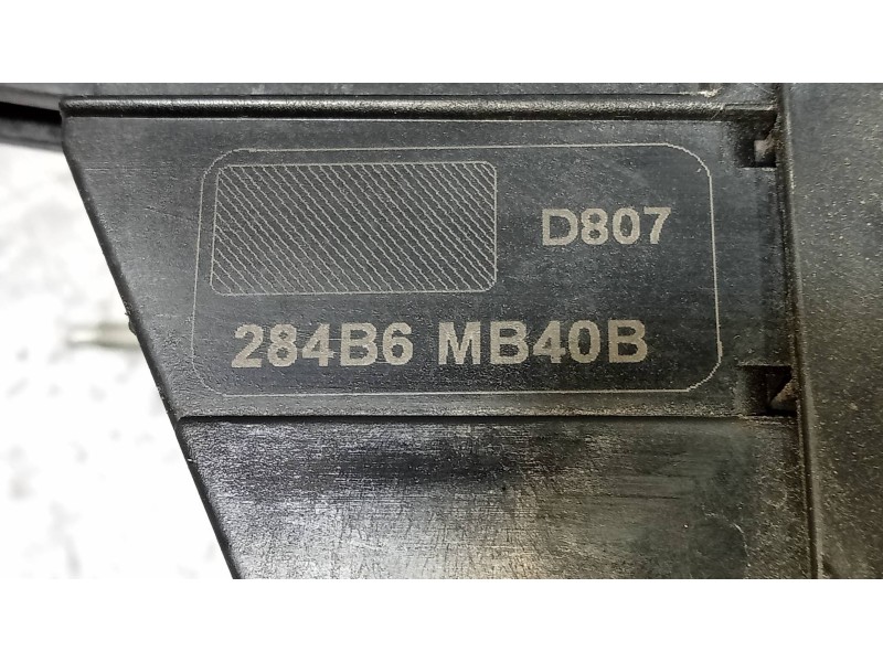 Recambio de caja reles / fusibles para renault maxity fg 130.35/45 referencia OEM IAM 284B6MB40B  