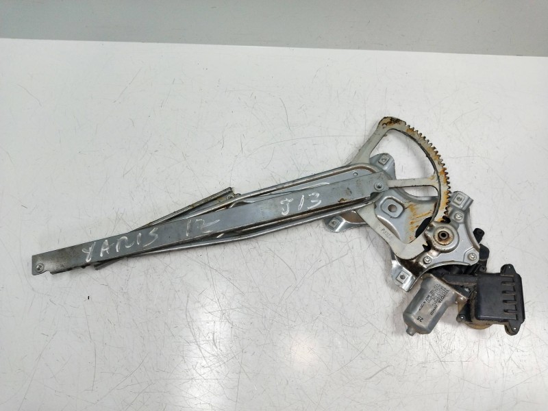 Recambio de elevalunas delantero izquierdo para toyota yaris (ksp9/scp9/nlp9) referencia OEM IAM 983722104  5P Recambio de elevalunas delantero izquierdo para toyota yaris (ksp9/scp9/nlp9) referencia OEM IAM 983722104  5P