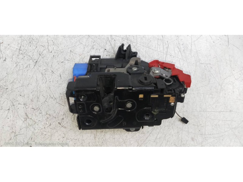 Recambio de motor cierre centralizado trasero derecho para volkswagen golf v berlina (1k1) highline referencia OEM IAM 7L0839016